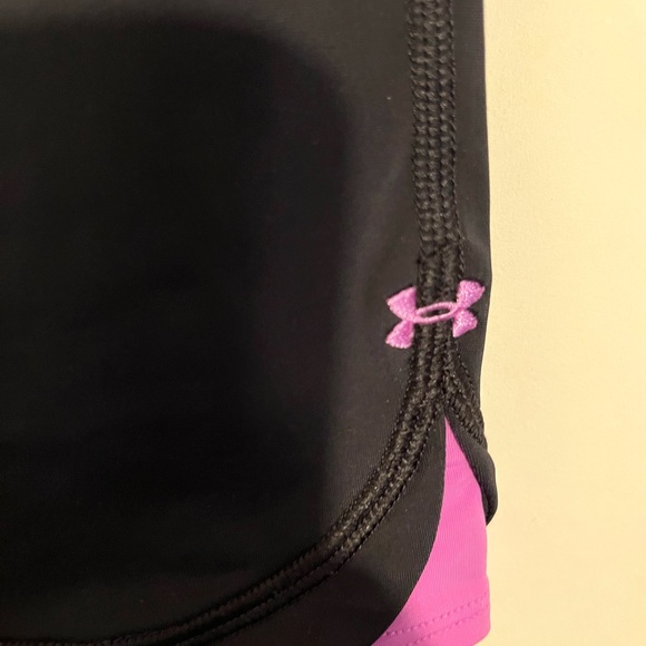 Under Armor heat gear compression capri leggings size medium - Picture 5 of 6